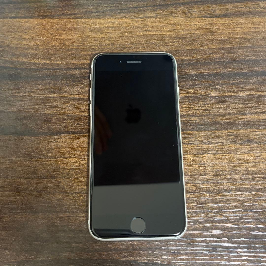 Apple iPhone SE 第3世代 本体 128GB スターライト