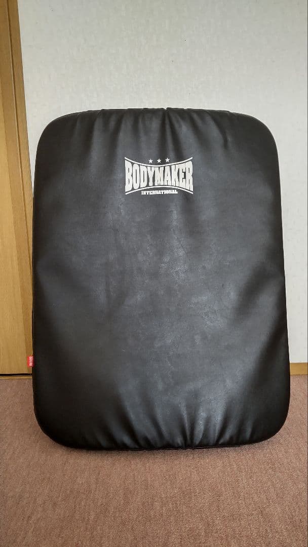 BODYMAKER サンドバッグ　ミット　格闘技