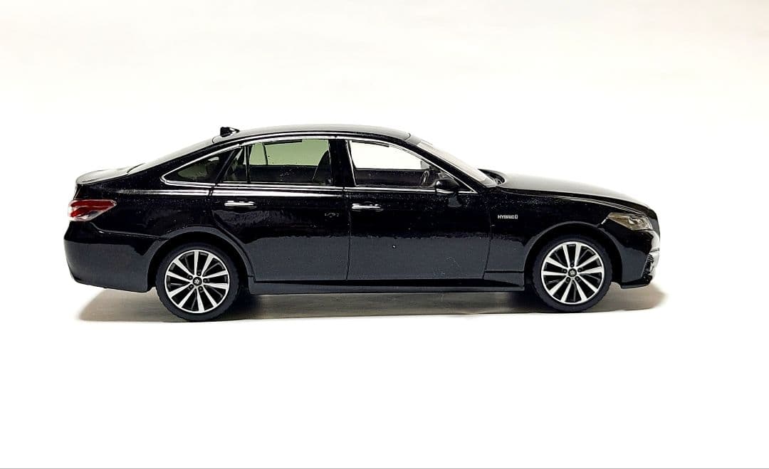 トヨタ 220系クラウン G カラーサンプル