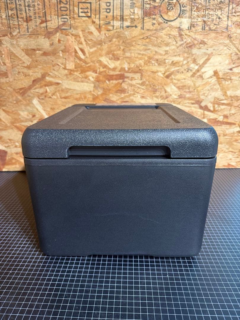 【未使用品】VERSOS ベルソス 9L 車載用冷蔵冷凍庫 VS-CB009