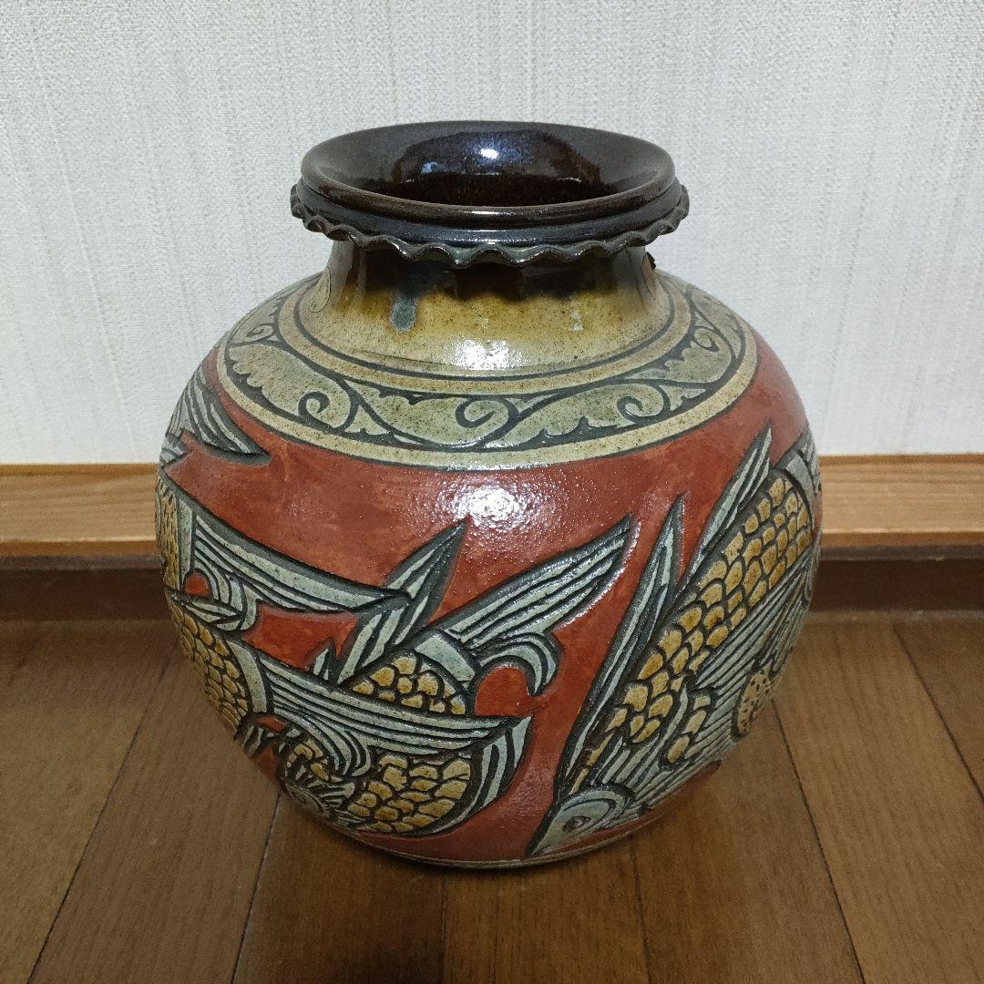 小橋川清正　壺屋焼『魚紋大壺　花瓶』