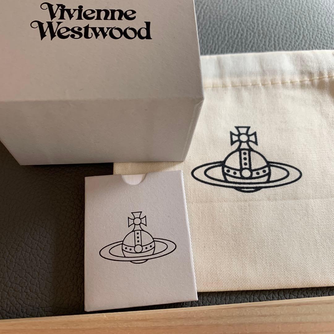 Vivienne Westwood バスレリーフ　ピアス