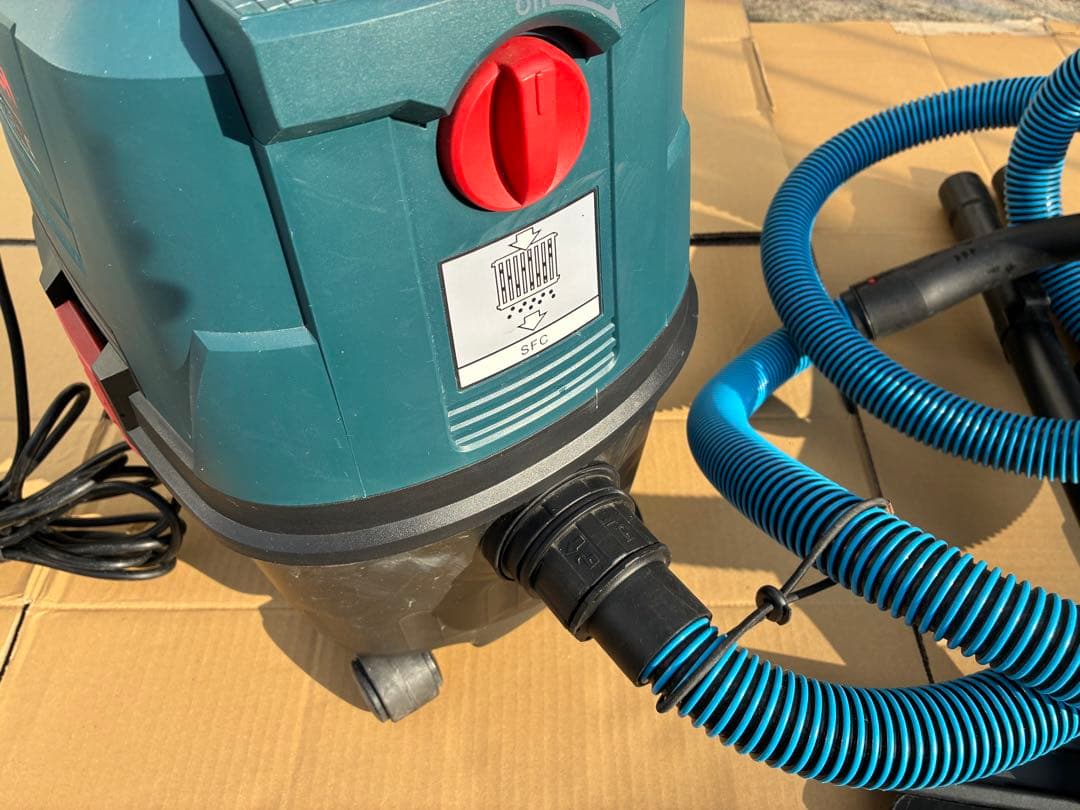 BOSBH ボッシュ マルチクリーナーPRO GAS10 掃除機 乾湿両用集塵機