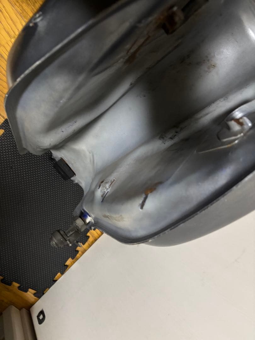 ホンダ　FTR223 タンク　鍵　キャップ　コック付き ガソリンタンク