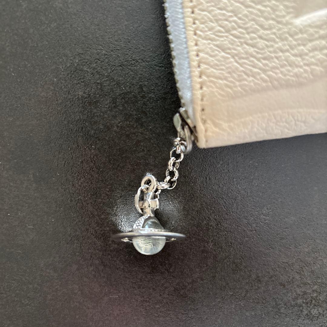 ヴィヴィアン・ウエストウッド財布