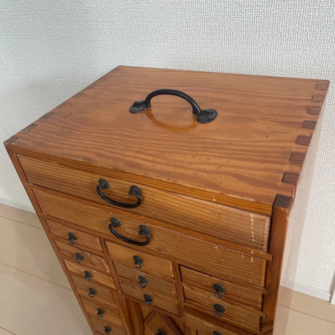 昭和レトロ アンティーク家具　薬箪笥　薬棚　小物入れ　ヴィンテージ　22杯
