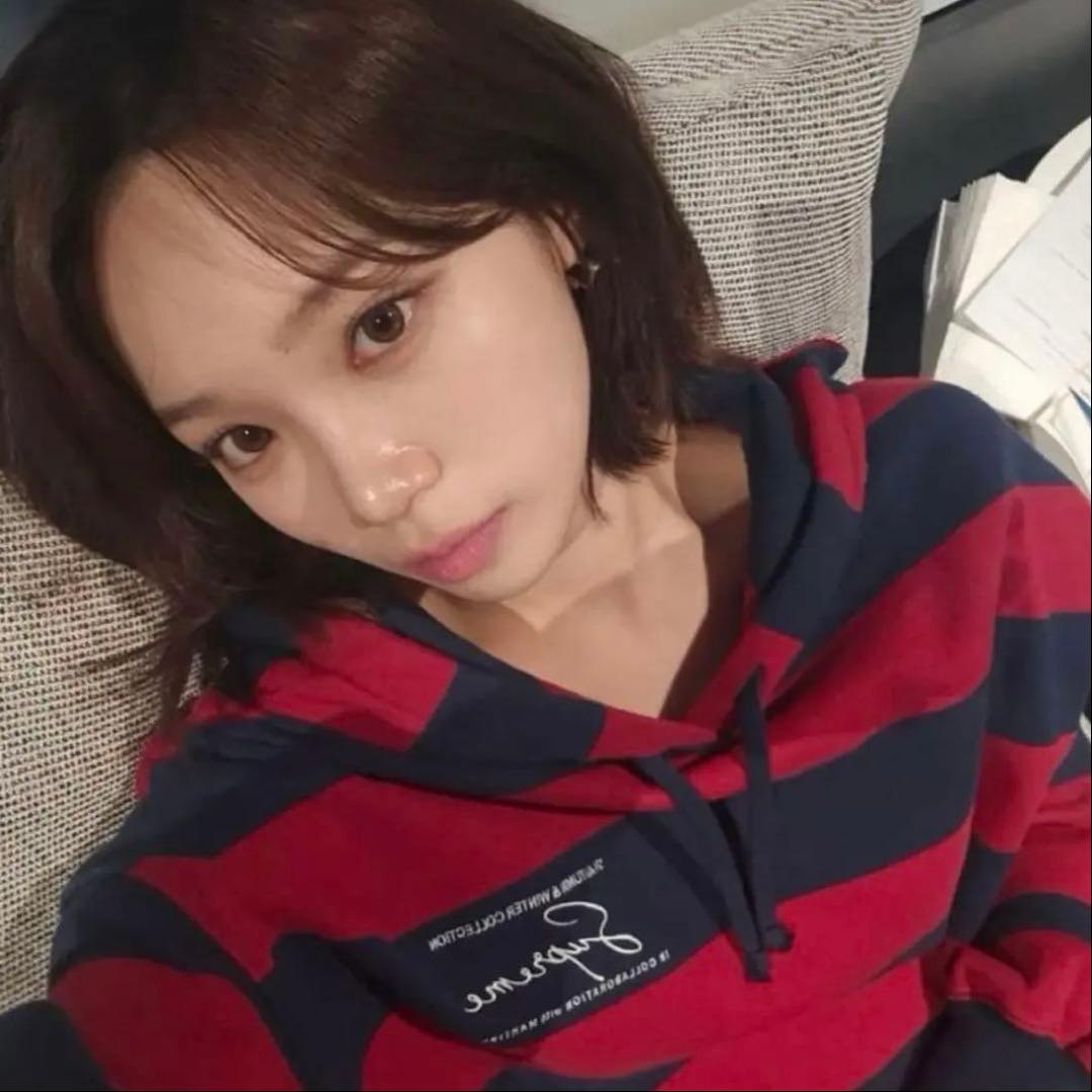 【チェウォン着用】Supreme/Martine Rose Sweatshirt