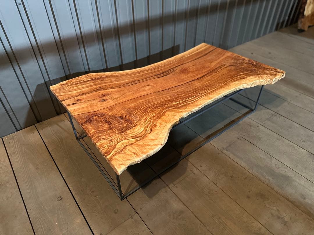 【最終価格！早い者勝ち！】栃　トチ　一枚板テーブル　店舗什器　ディスプレイ