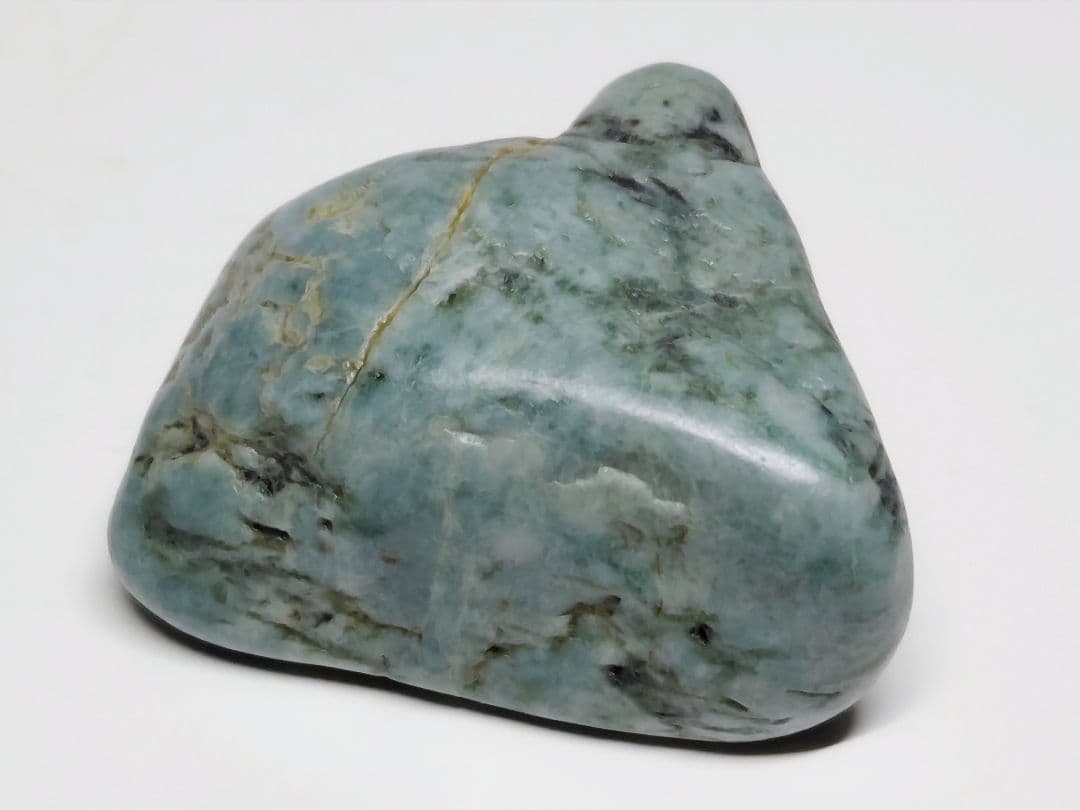 コン沢 37g 翡翠 ヒスイ 原石 鑑賞石 自然石 誕生石 鉱物 鉱石 水石