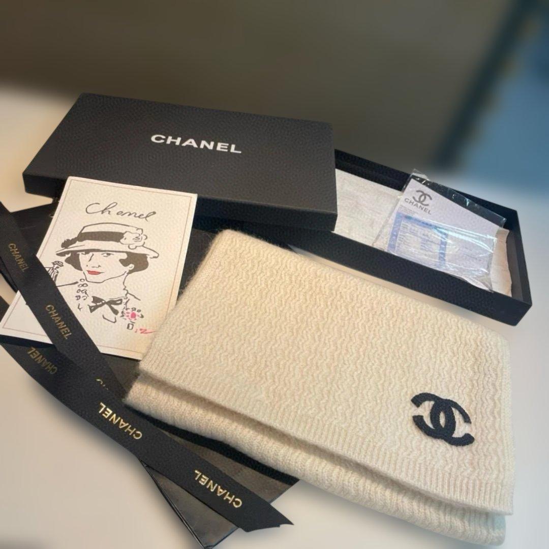 chanel マフラー 未使用