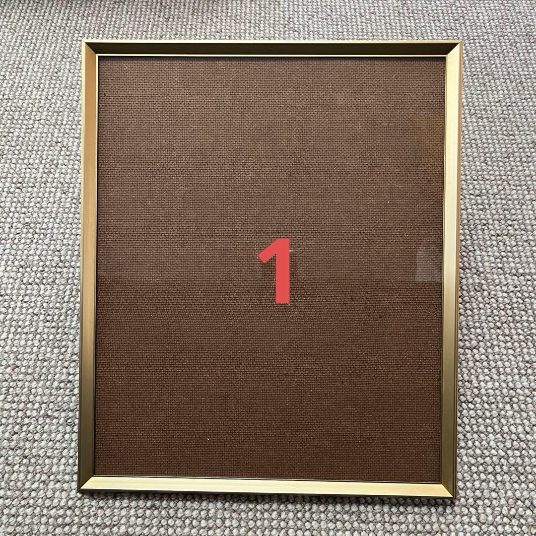 フォトフレーム、アルミ三角ゴールド、トップフレーム5白、ニトリ樹脂フレーム白