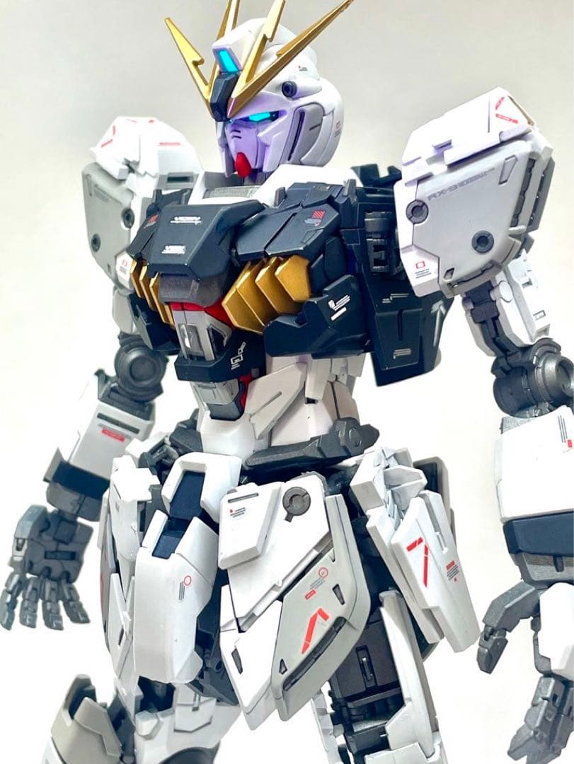 MGナラティブガンダムver.ka νガンダム配色　全塗装　完成品
