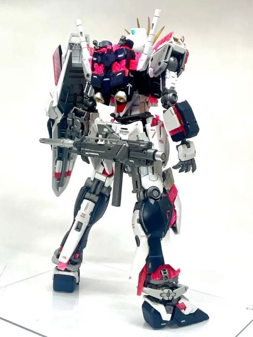 MGナラティブガンダムver.ka νガンダム配色　全塗装　完成品