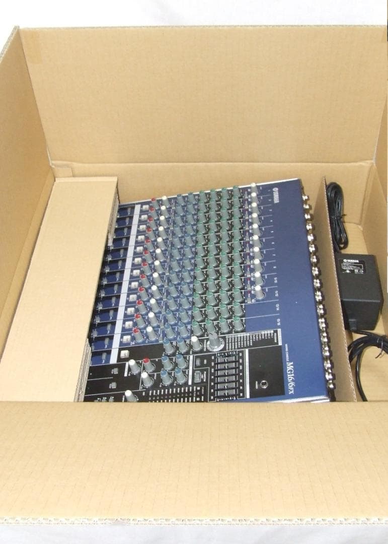 Yamaha MG16/6FX アナログミキサー