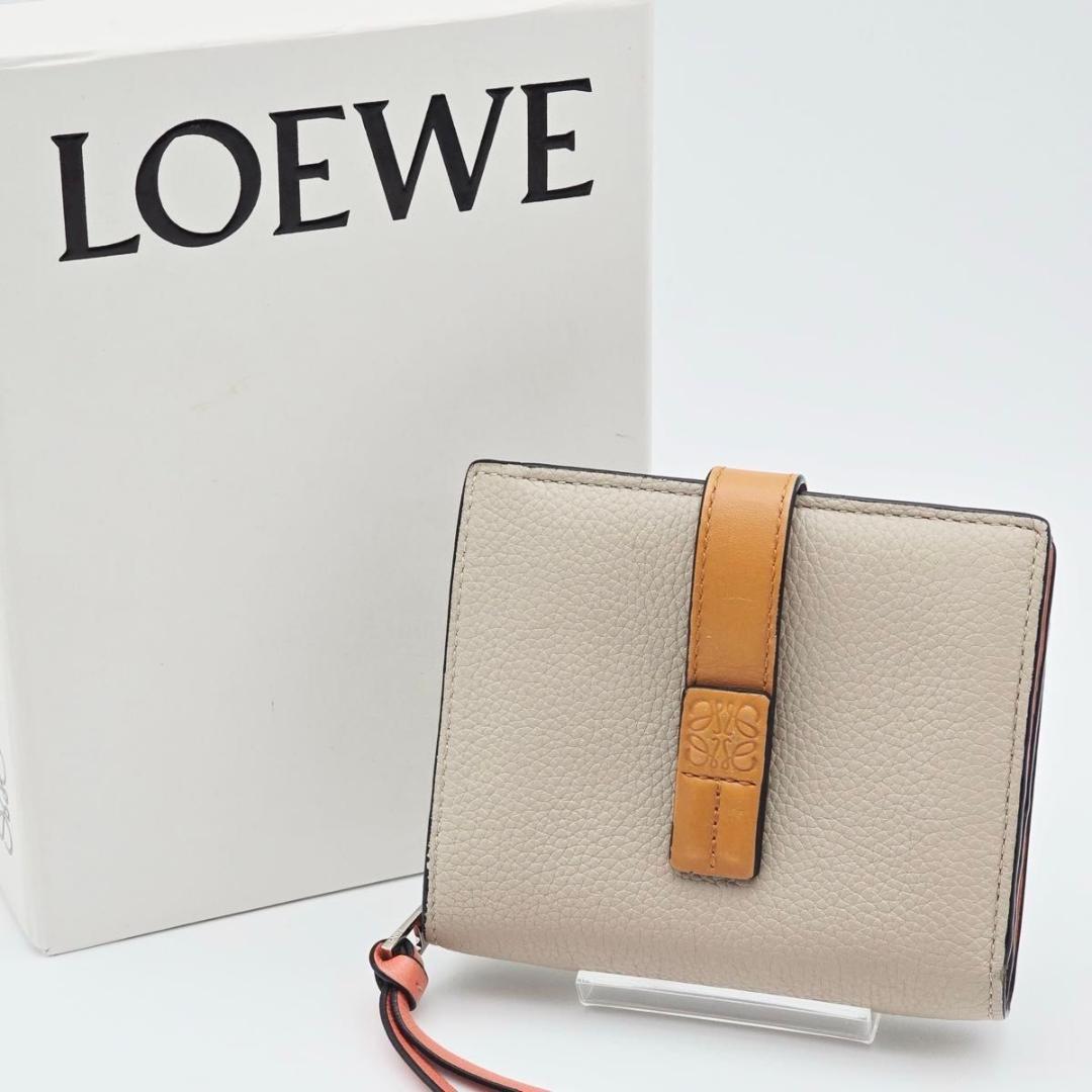 LOEWE ロエベ トライフォールド コンパクトウォレット 二つ折 アナグラム.