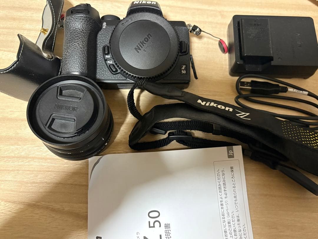 Nikon Z 50 ミラーレスカメラ DXレンズ バッテリー2個付き