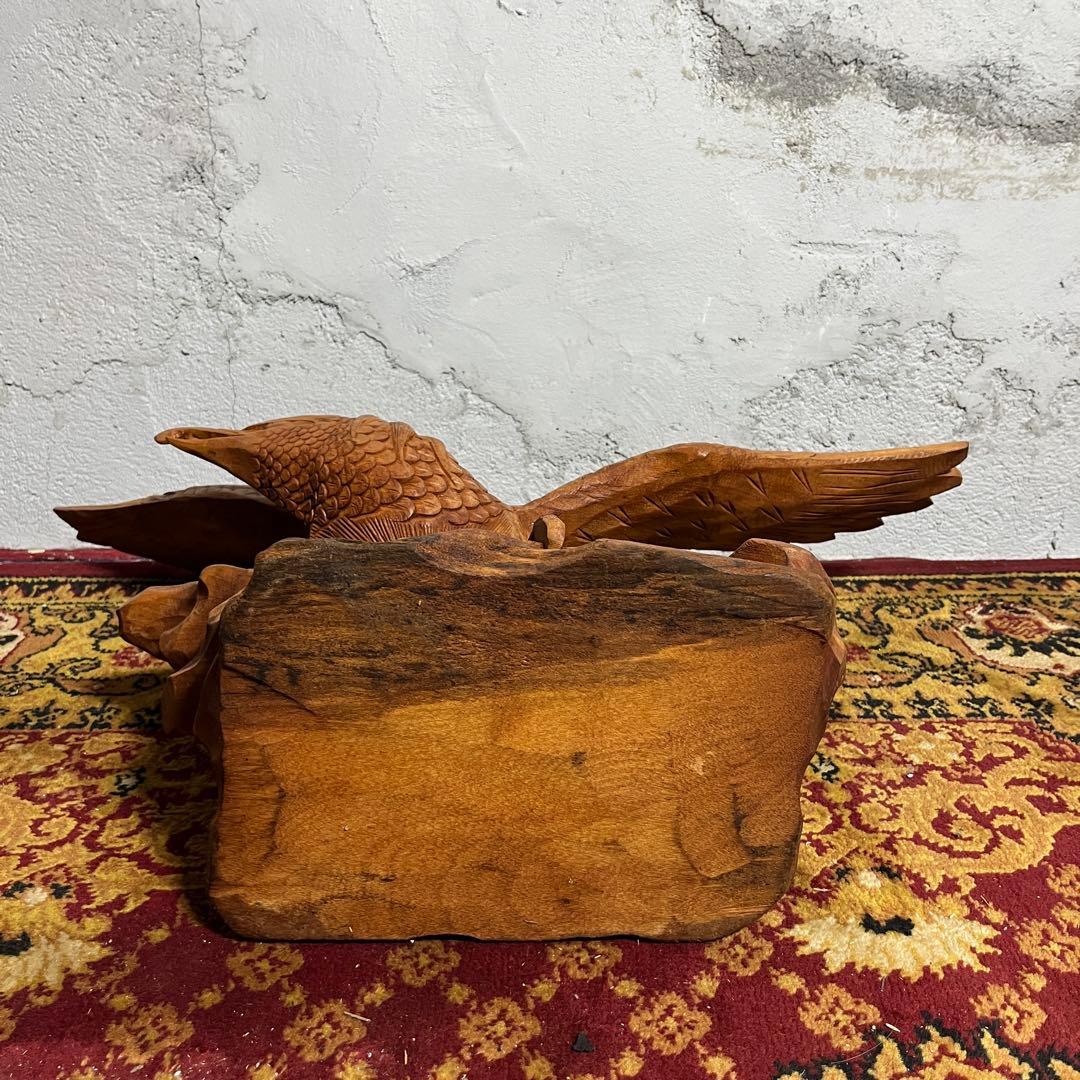 大型 木彫り 鷲 置物 一刀彫 彫刻芸術品 ヴィンテージ 民芸品 インテリア
