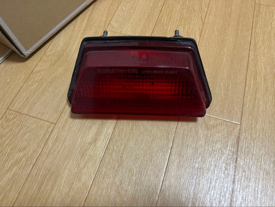 CBR400F テールランプ