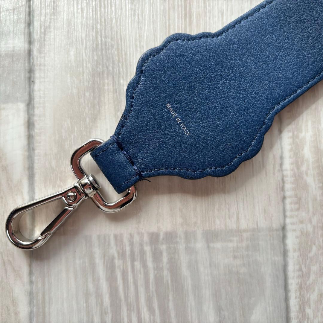 FENDI ⭐︎フェンディミニストラップユー シルバー金具 ⭐︎バッグチャーム