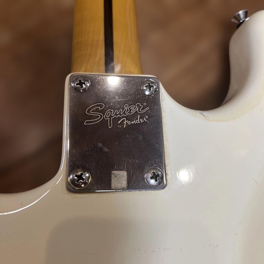 Squier Stratocaster ホワイト