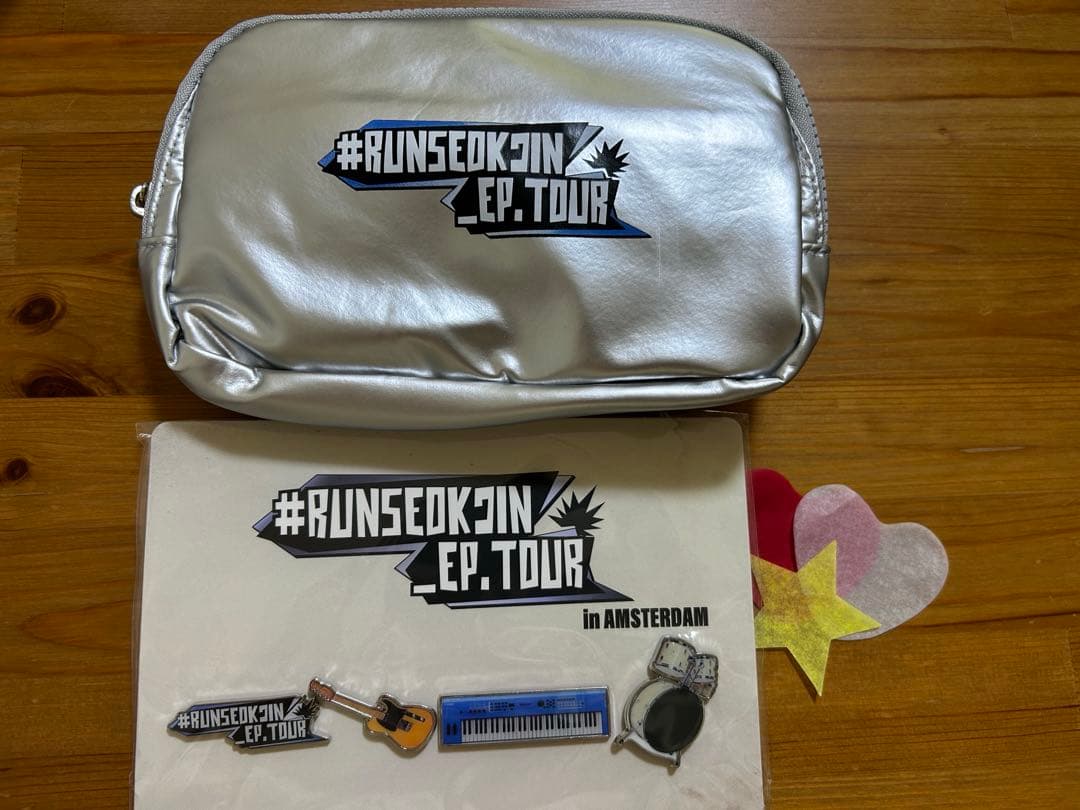 #RUNSEOKJIN EP.TOUR in アムステルダム ポーチ&ピンバッジ