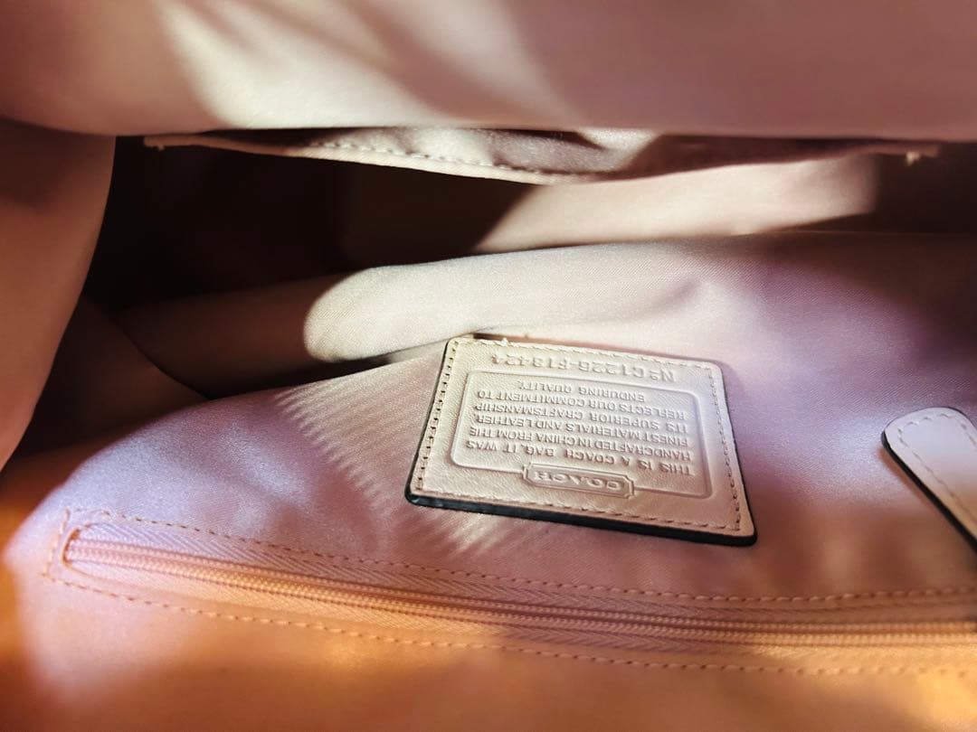 Coach 薄いピンクハンドバッグ
