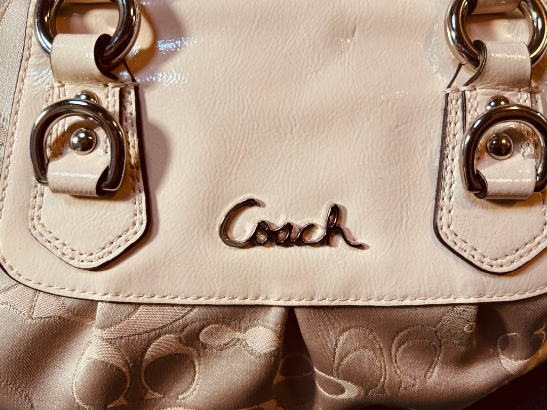 Coach 薄いピンクハンドバッグ