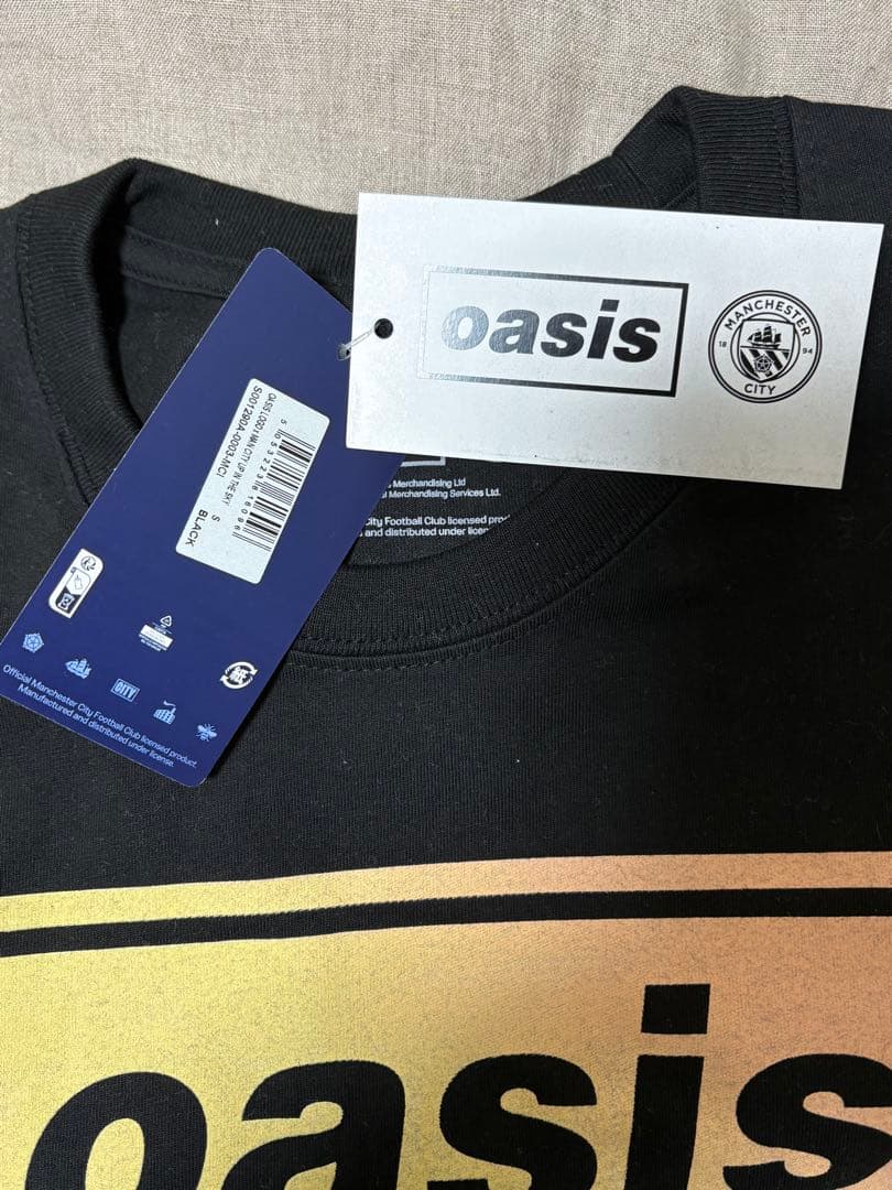 完売品 oasis x Manchester city Tシャツ