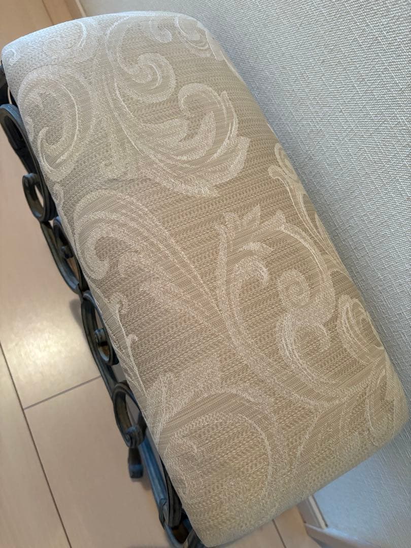 クラシックアイアンフレームスツール