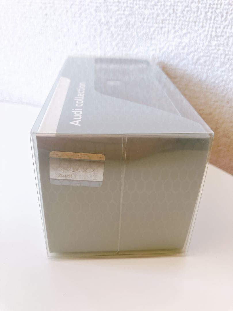 ☆新品☆ミニカー 1/43 アウディ A4 セダン ファントムブラック