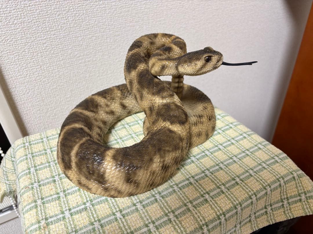 【新品】金運 財運 ダイヤモンドバッグガラガラヘビ 北欧インテリアブランド 置物