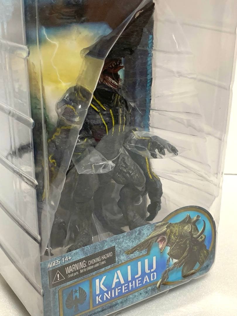 《新品》⭐︎パシフィック・リム　DXアクションフィギュア KNIFEHEAD♪⭐︎