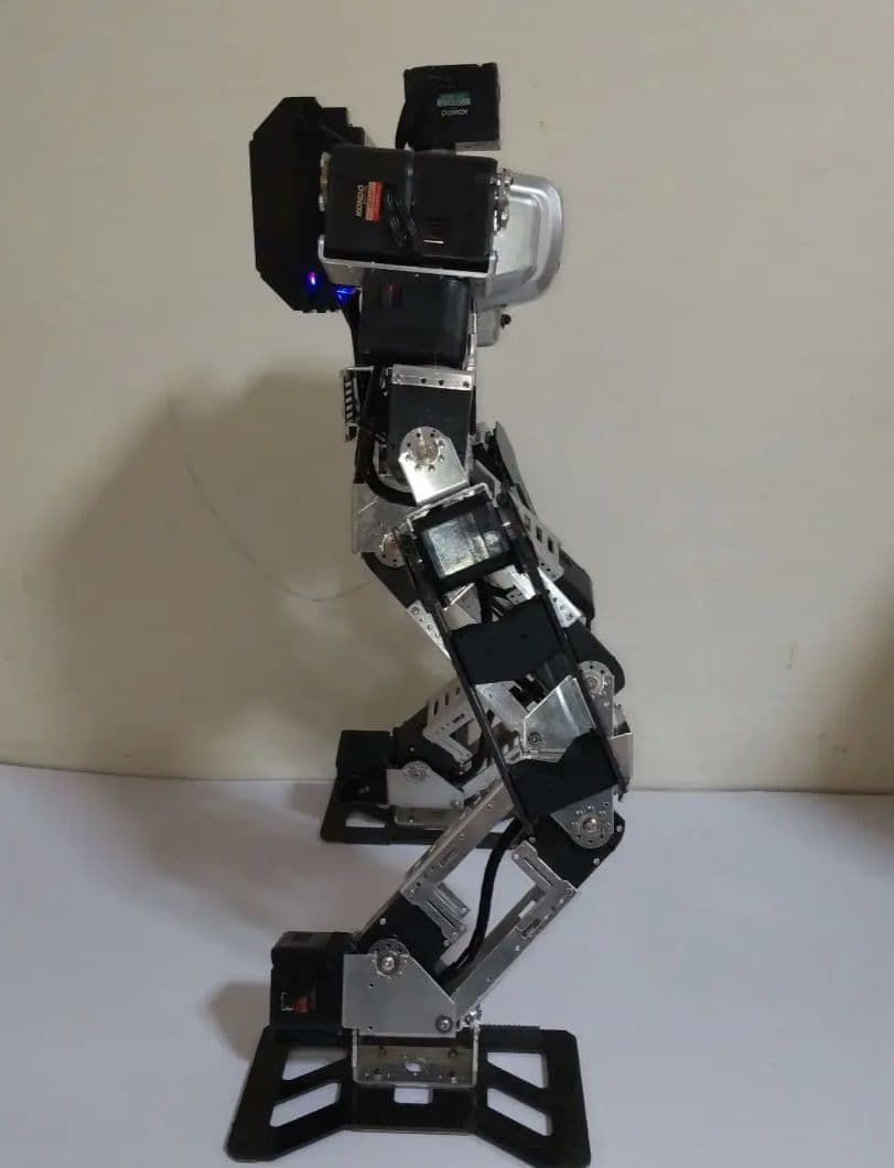 【貴重】二足歩行バトルロボット　メリッサエクシード　タイプG