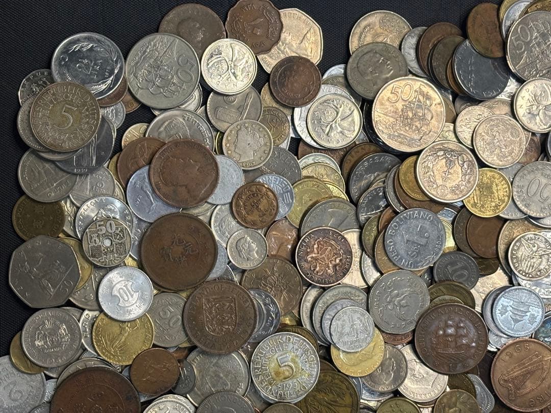 ミ*モ様 古銭　外国　銀貨　まとめて　4キロ以上　アンティーク　海外硬貨