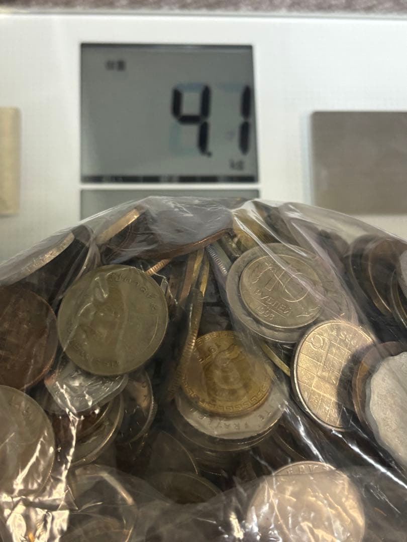 ミ*モ様 古銭　外国　銀貨　まとめて　4キロ以上　アンティーク　海外硬貨