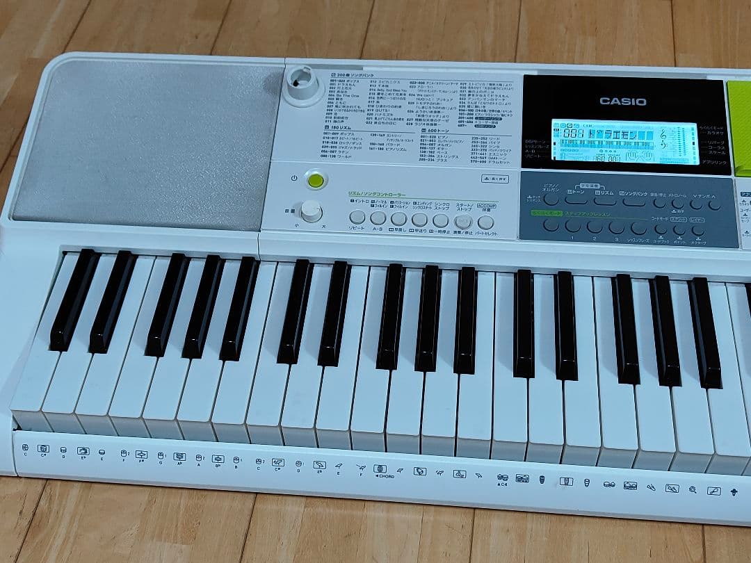【中古】 カシオ 61鍵盤 電子キーボード LK-511 光ナビゲーション