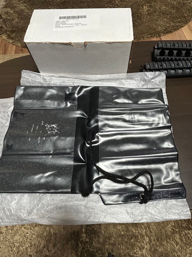 〈美品〉実物 Knight's Armament KAC ナイツ ハンドガード