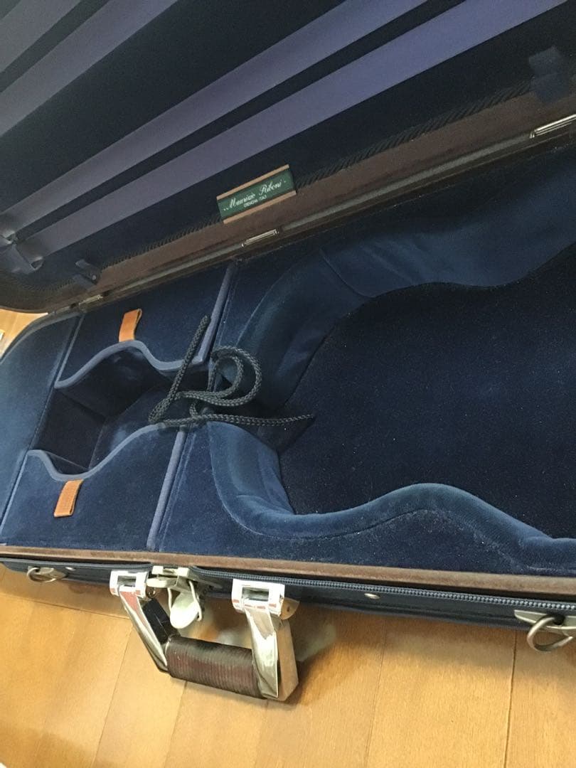 マウリツィオ・リボーニ　ヴァイオリンケース