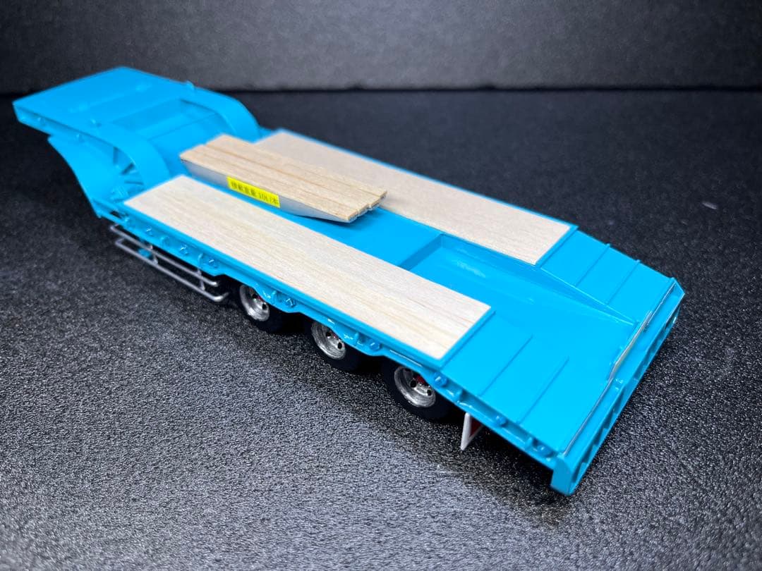 24⭐︎　1/50 3軸ショートトレーラー　建機　重機