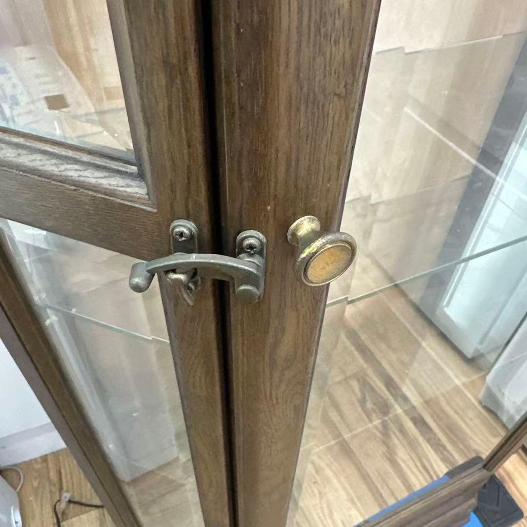 旭川 三陽家具工業 ガラスキャビネット 飾り棚 照明付き　訳あり