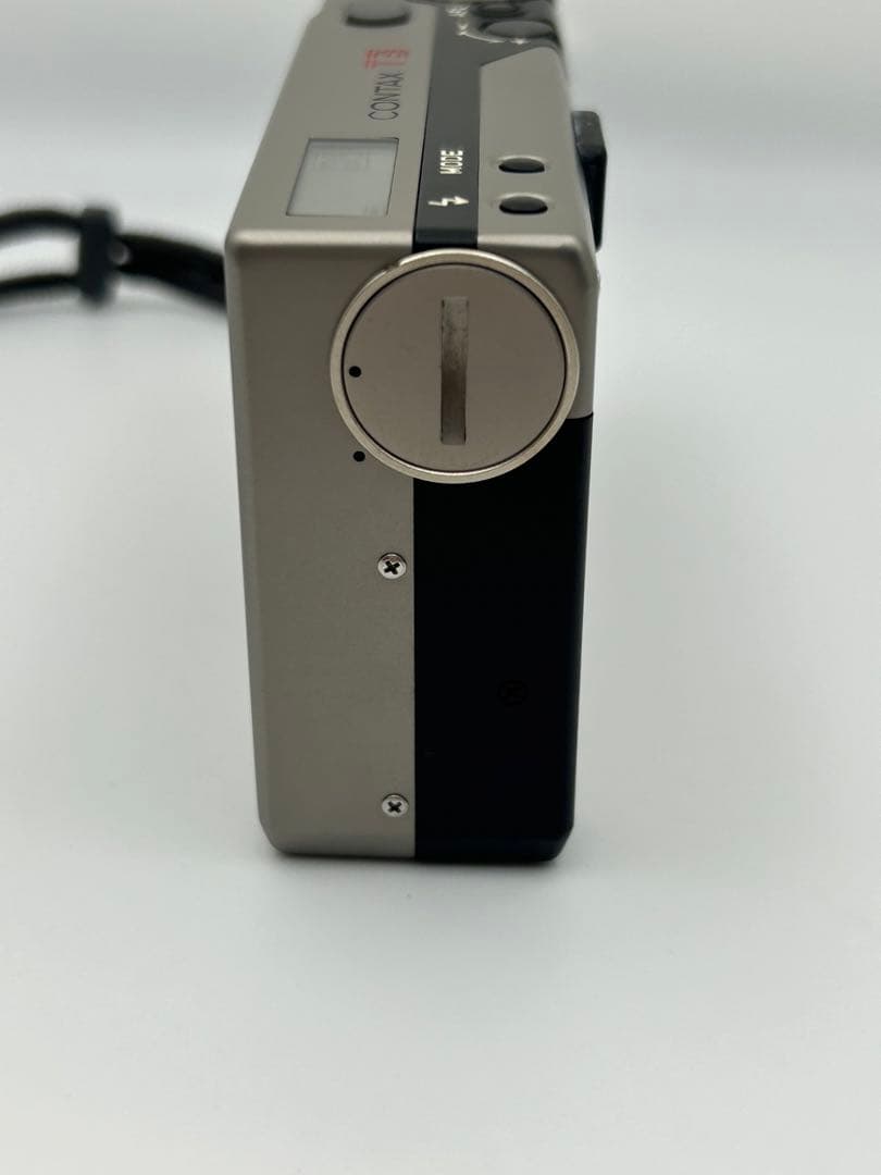 美品　CONTAX T3（ジャンク品）　ケース付き