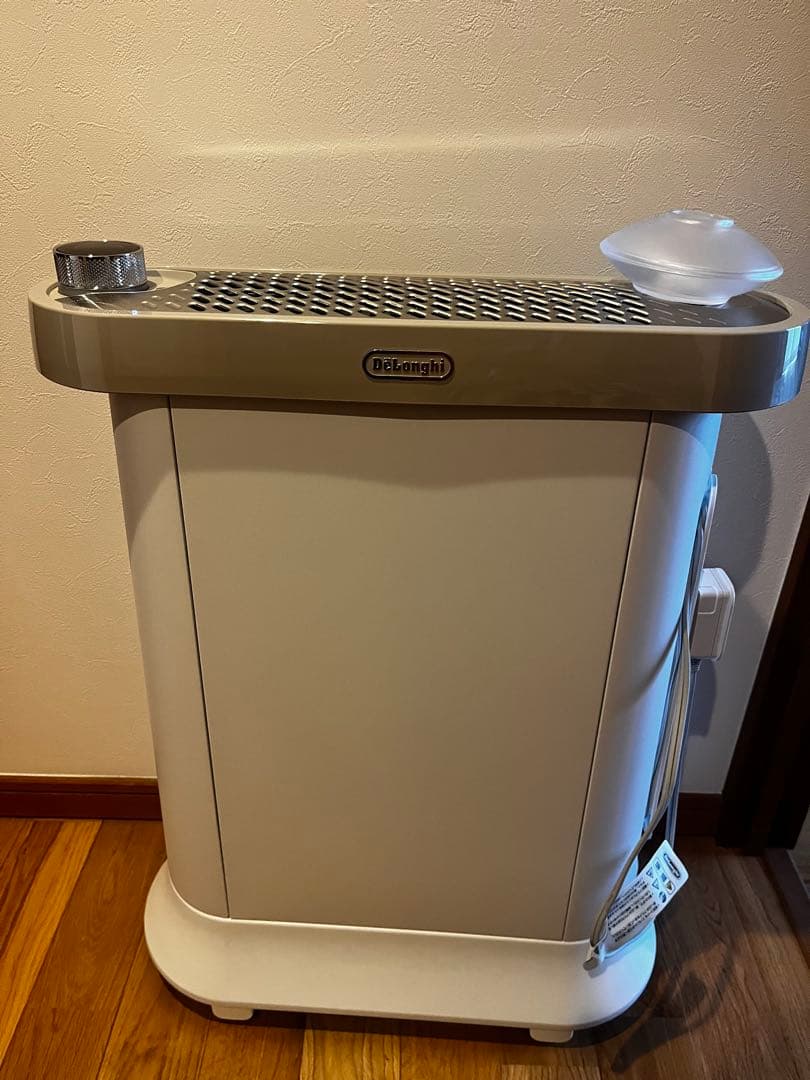 【美品】デロンギ オイルヒーター アロマデュフューザーWi-Fiモデル