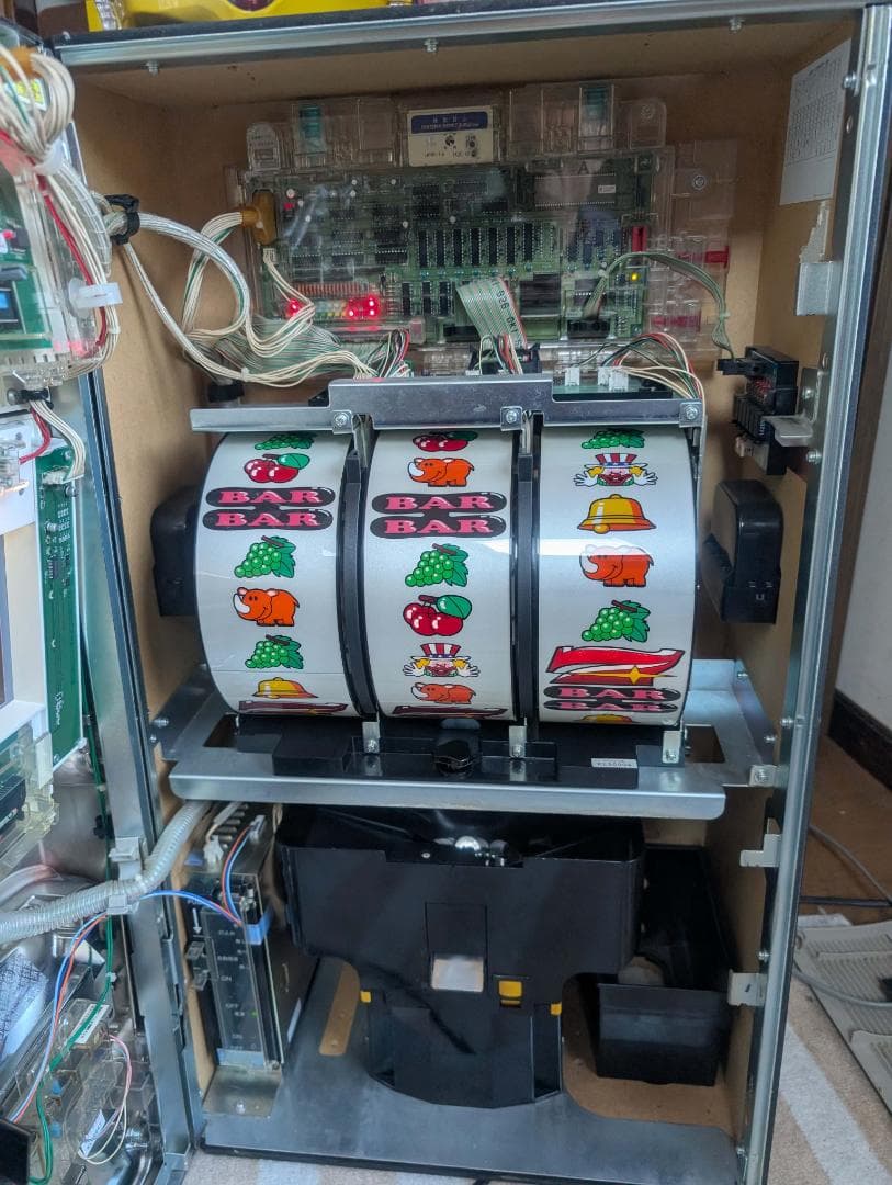 JUGGLER スロットマシン BIG CHANCE!