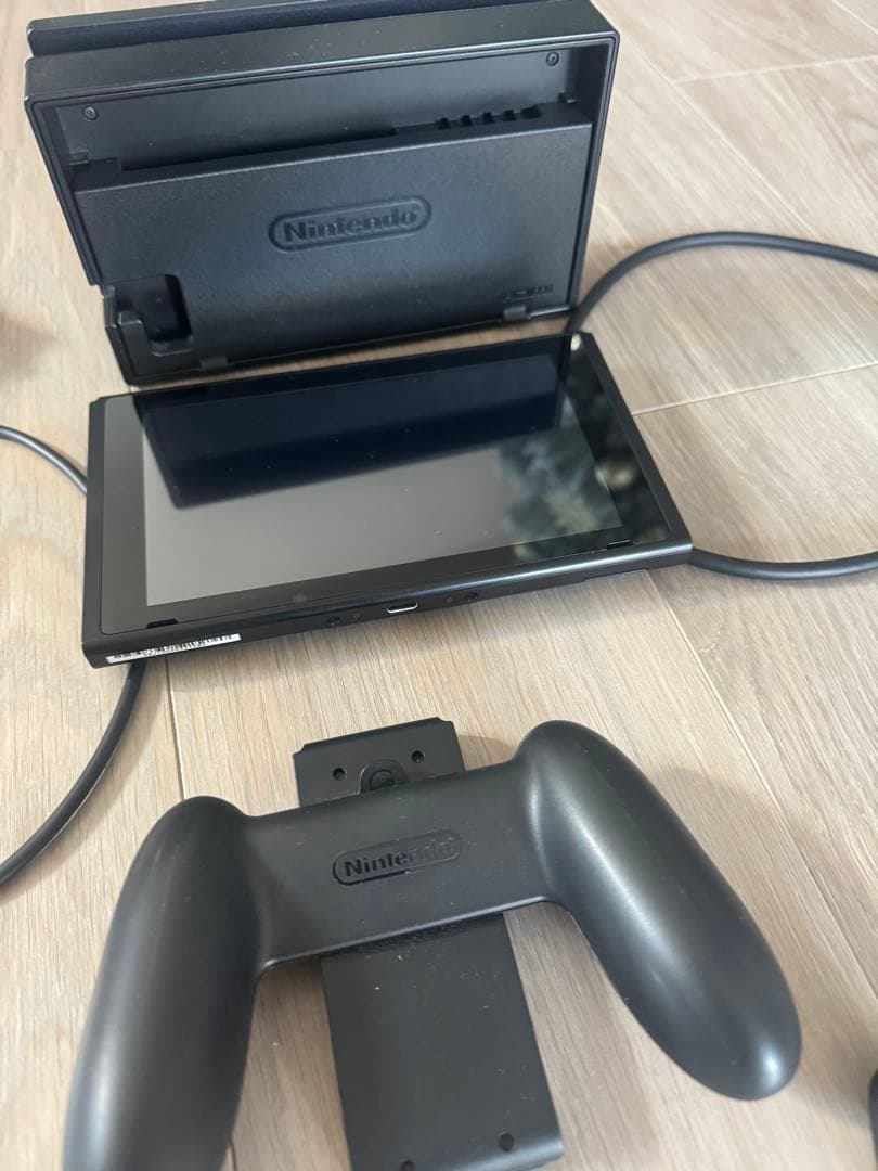 Nintendo Switch 本体等　ジョイコン無し