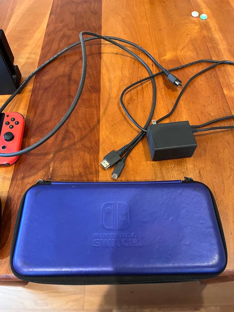 Nintendo Switch 本体 /青　赤/箱無し