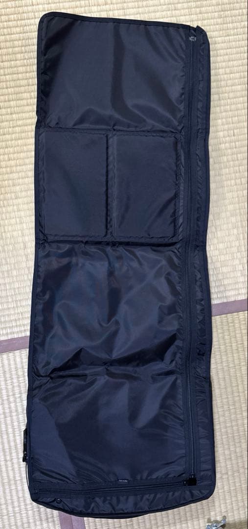 ブラック キャリーケース