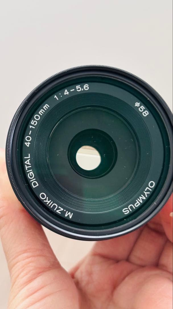 OLYMPUS OM-D E-M10 本体　レンズ付き