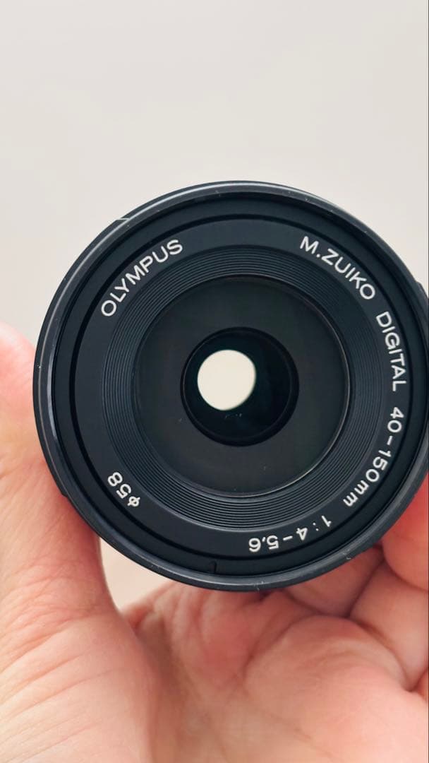 OLYMPUS OM-D E-M10 本体　レンズ付き