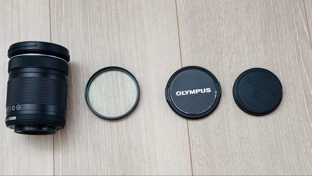 OLYMPUS OM-D E-M10 本体　レンズ付き