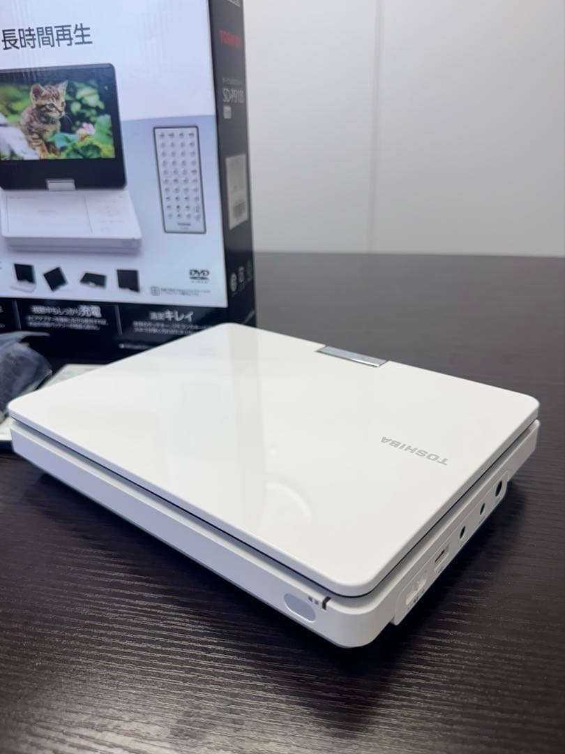 【新同】東芝 ポータブルDVDプレーヤー SD-P910S